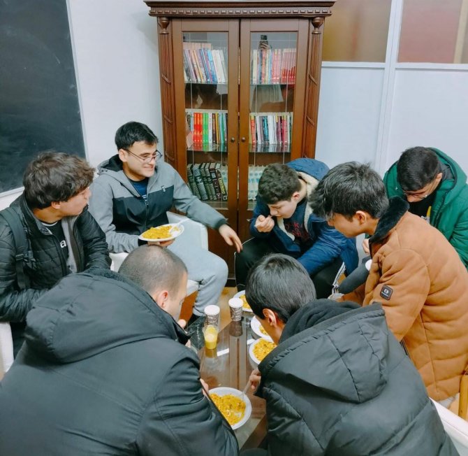 Eskişehir’de Okuyan Türk Dünyası Öğrencileri, Türklüğünün Yöresel Lezzetleri Etrafında Toplandı