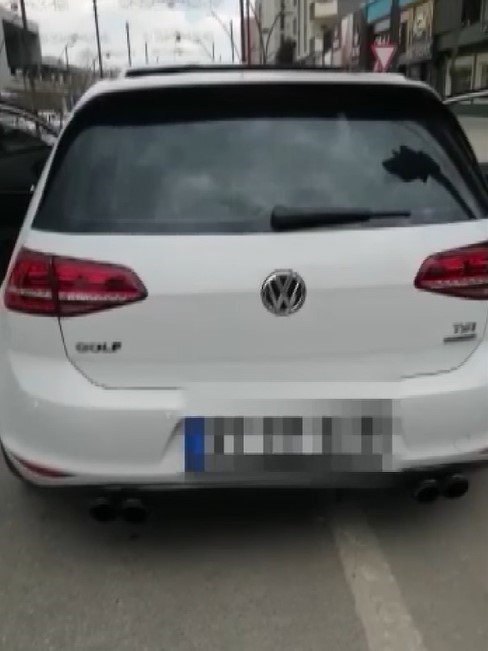 Abartı Egzoz Tespit Edilen 4 Araca 16 Bin Lira Ceza