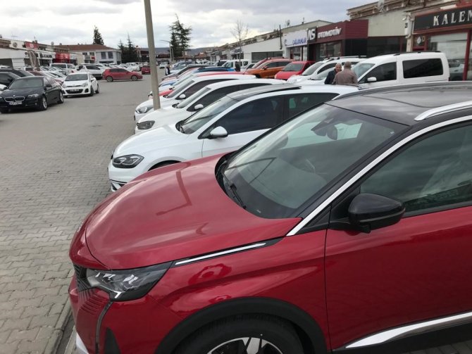 İ̇kinci El Araç Satıcıları Bayramı Değil Seçimi Bekliyor