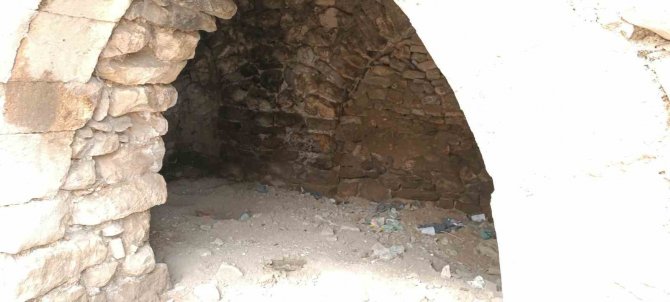 Dicle İlçesindeki Tarihi Mekan Turizme Kazandırılmayı Bekliyor