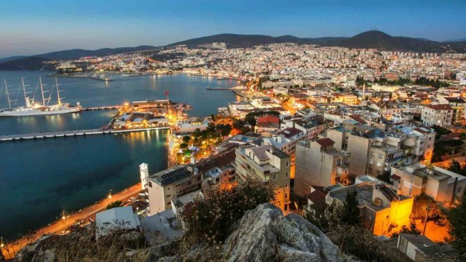 Kuşadası, Yaşamak Ve Yatırım Yapmak İsteyenler İçin Cazibe Merkezi Oldu