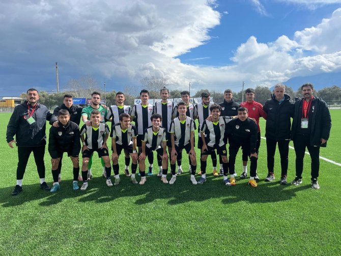 Kuvvetli Lodos Maçı Tatil Ettirdi