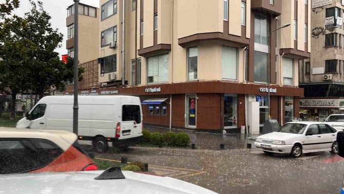 Balıkesir’de Beklenen Yağmur Başladı