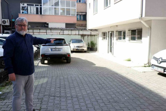 Binanın Önünden Motosikleti Saniyeler İçinde Çaldılar
