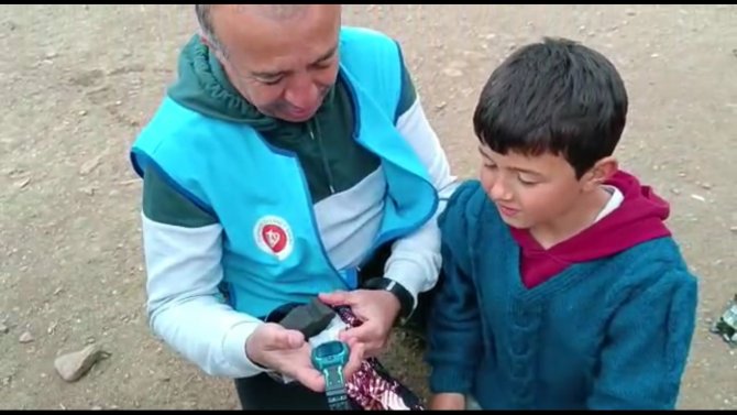 Deprem Bölgesinde Tanıştığı Minik Arda İle Tekrar Buluştu Duygulu Anlar Yaşandı