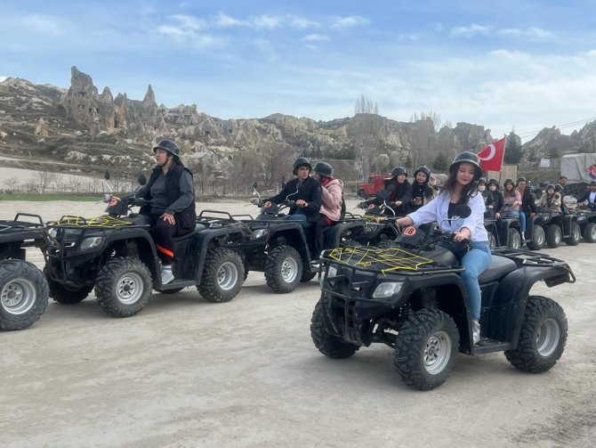 Depremzede Gençler Atv Turları İle Kapadokya’yı Keşfetti
