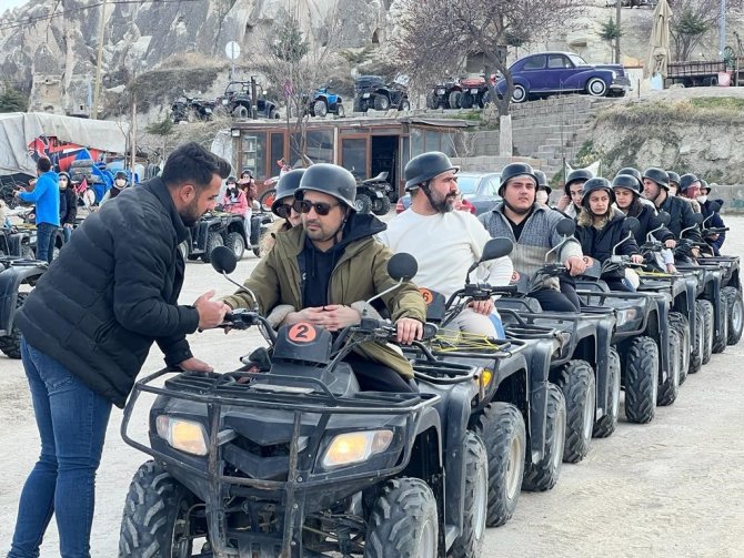 Depremzede Gençler Atv Turları İle Kapadokya’yı Keşfetti
