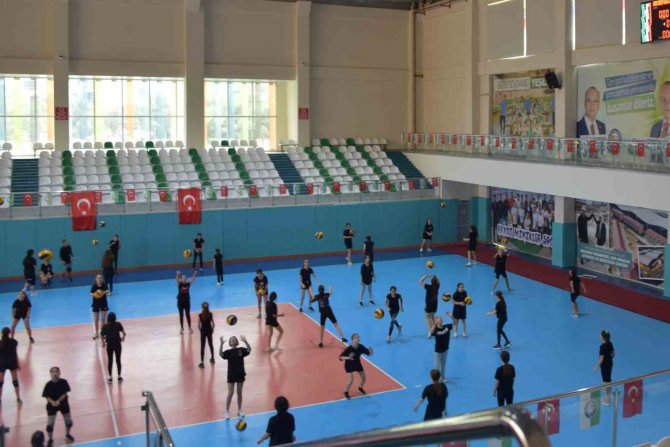 Salihli’de Depremzede Çocuklara Ücretsiz Kurs