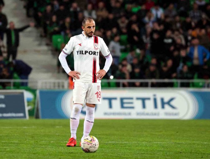 Zeki Yavru: “Kariyerimi Ve Karakterimi Yargılamak Kimsenin Hakkı Da Haddi De Değildir”