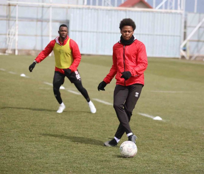 Sivasspor’da İ̇stanbulspor Maçı Hazırlıkları Başladı