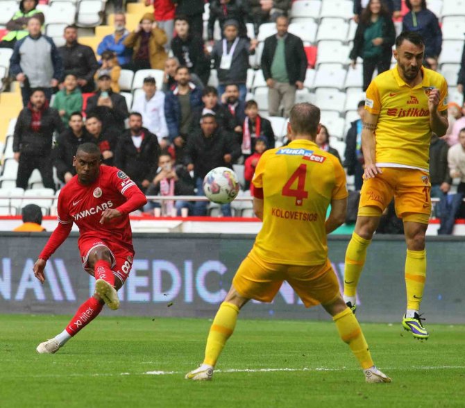 Spor Toto Süper Lig: Antalyaspor: 1 - Kayserispor: 0 (İ̇lk Yarı)