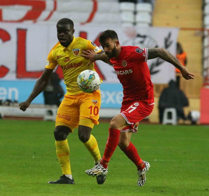 Spor Toto Süper Lig: Antalyaspor: 4 - Kayserispor: 0 (Maç Sonucu)