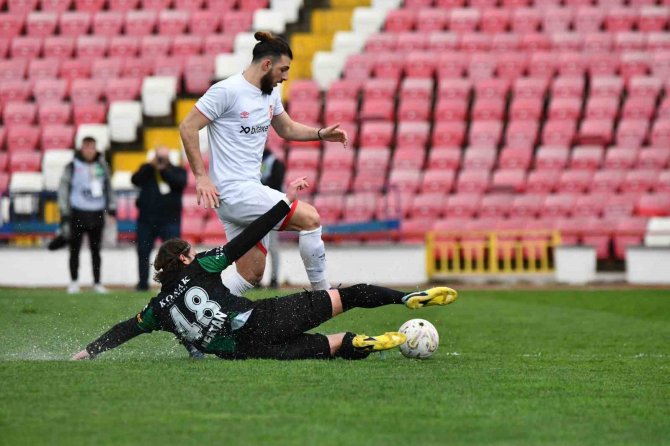 Tff 2. Lig: Balıkesirspor: 1 Kocaelispor: 6