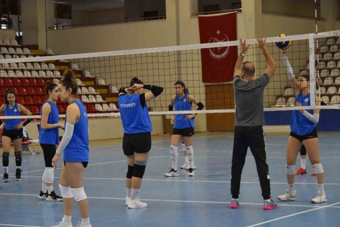 ‘Bizim Kızlar’ Çeyrek Finaller İçin Amasya’da