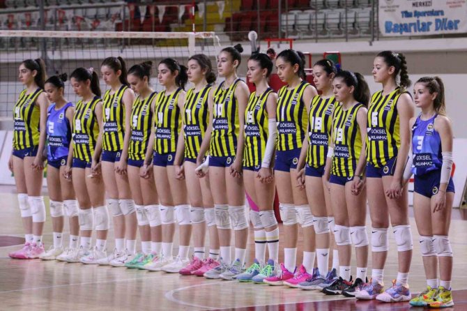 Sivas’ta Oynanan Tvf 2. Lig Kadınlar Çeyrek Final Etabında İlk Gün Sona Erdi