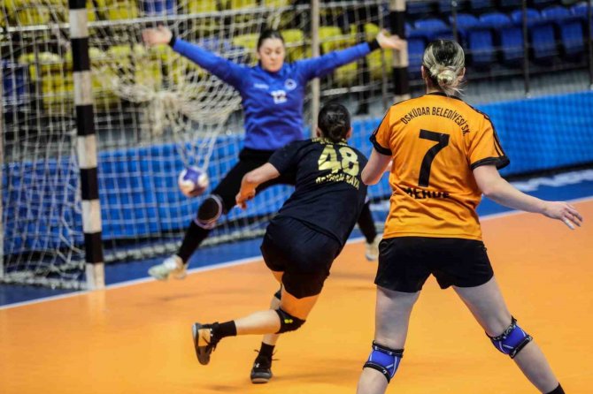 Yenimahalle, Üsküdar’ı Tek Farkla Geçti