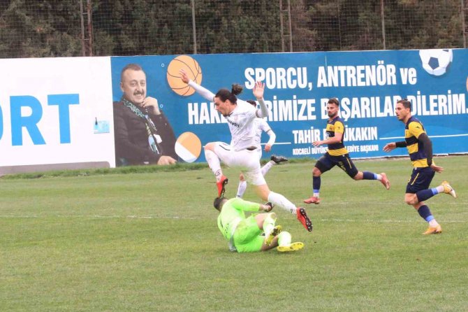Tff 3. Lig: Belediye Derincespor: 5- Ağrı 1970 Spor: 0