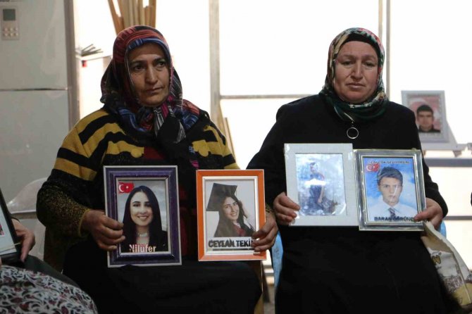 Ailelerin Evlat Nöbeti Bin 286 Gündür Sürüyor