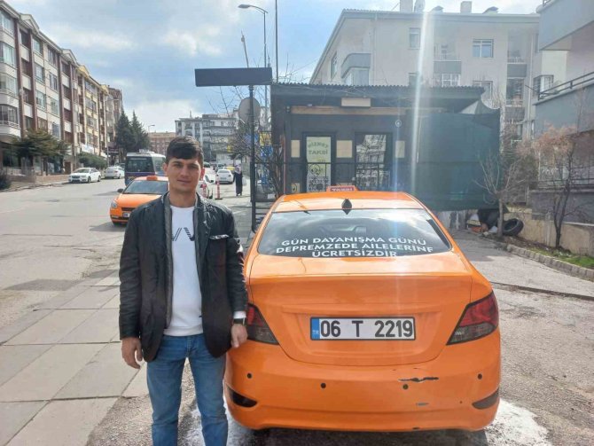 Taksiciden Örnek Davranış: Depremzedelere Ücretsiz Ulaşım Hizmeti