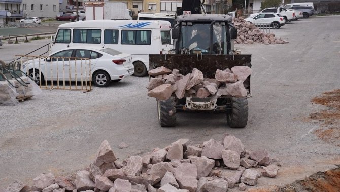 Armutçuk’taki Pazaryeri Girişine “Akıllı Kavşak”