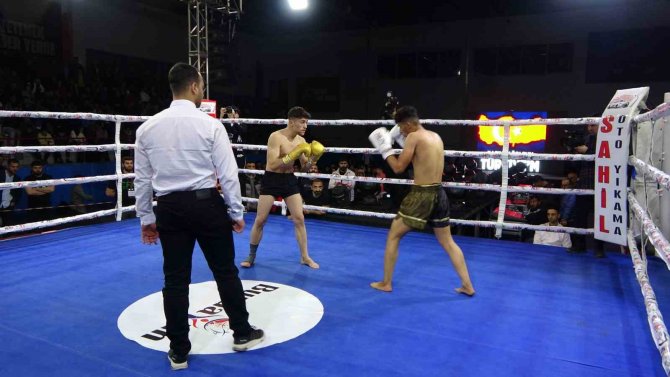 Tatvan’da Depremzedeler Yararına "Muaythai Gecesi" Düzenlendi