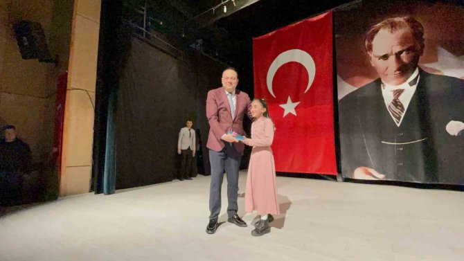 Tatvan’da İ̇stiklal Marşı’nın Kabulü Ve Mehmet Akif Ersoy’u Anma Günü Programı