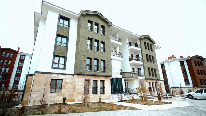 Bakan Kurum: "’İ̇lk İ̇ş Yerim’ İçin Kuralar İlk Kez Çekilecek"