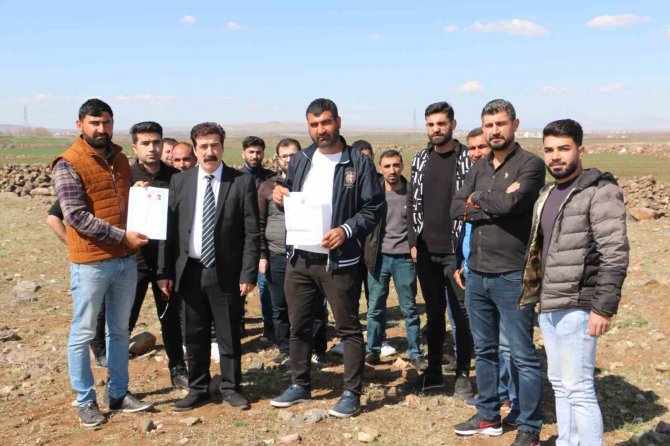 Arazi Sorununa Çare Bulunamayınca İki İlçeye Giden Tarım Suyunu Kestiler