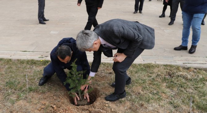 Depremde Hayatını Kaybeden Öğrencilerin İsimleri Dpü’de Yaşayacak