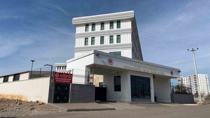 Husumetli Aileler Arasında Silahlı Kavga: 2 Ölü, 1 Yaralı