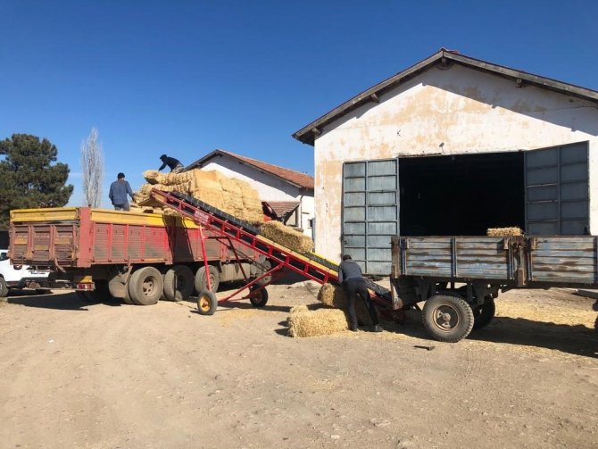 Eskişehir Çiftçisi Depremzede Kardeşlerini Unutmadı