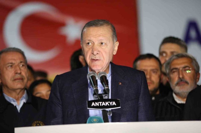Cumhurbaşkanı Erdoğan: "Katar, 1 Ay İçinde Konteyner Sayısını 10 Bine Tamamlayacak"