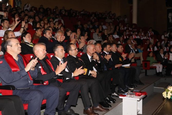 İ̇stiklal Marşı’nın Kabulünün Yıldönümü Marmaris’te Düzenlenen Tören İle Kutlandı