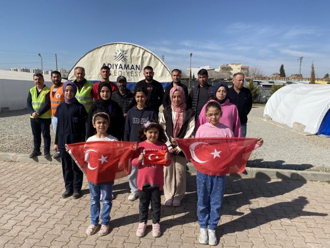 Depremzedeler İ̇stiklal Marşı Kabulü’nün 102. Yılını Kutlandı