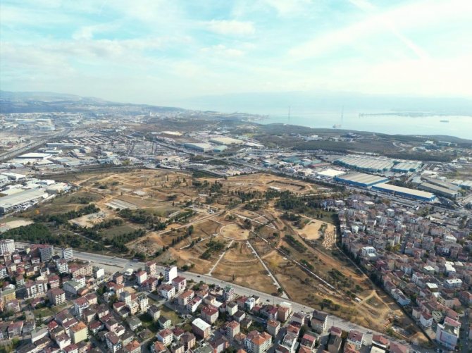 Türkkan’ın ’Cami Projesinin Kaldırıldığı’ İddiasını Ruhsat Ve Belgelerle Yalanladı