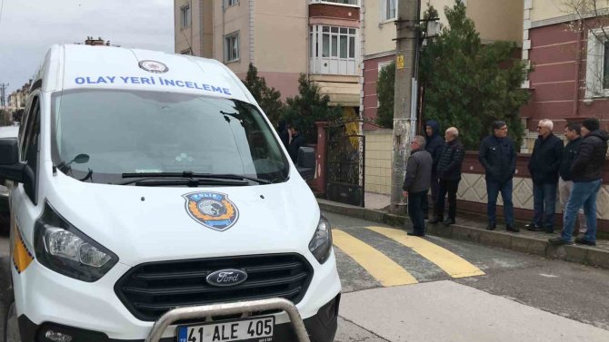 Eve Gelince Annesinin Cansız Bedeniyle Karşılaştı