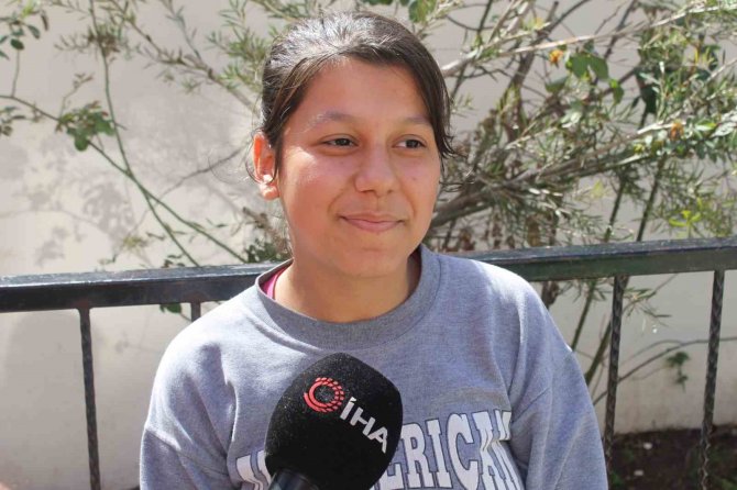 Öğrencilerde Okul Heyecanı, Velilerde Deprem Korkusu