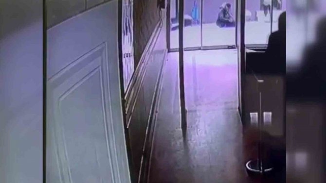 Lüks Rezidansın Girişindeki Kadın Cinayeti Kamerada