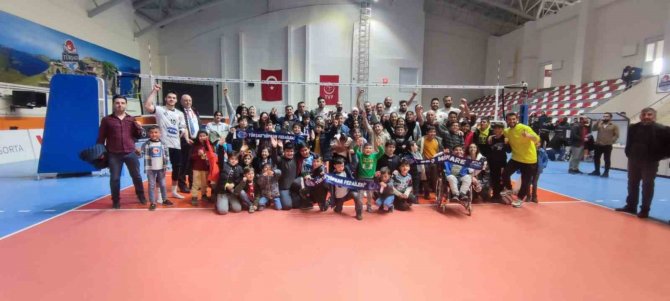 Efeler Ligi: Türşad: 3 - Develi Belediyespor: 0