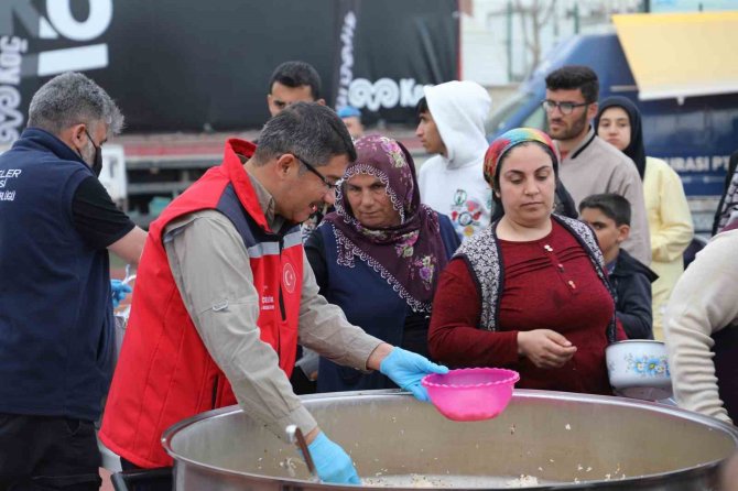 Başkan Çelik, Adıyaman’dan Depremzedelerin Dua Ve Teşekkürlerini İletti