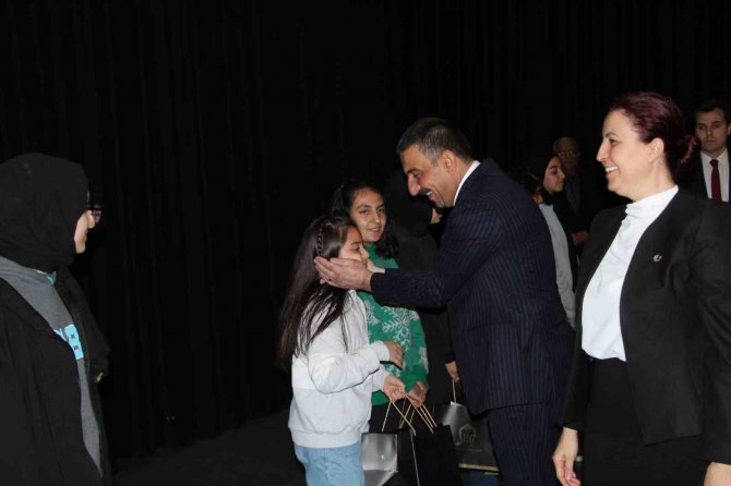 Siirt, İ̇stiklal Marşı’nın Kabulü Ve Mehmet Akif Ersoy’u Anma Gününü Kutladı