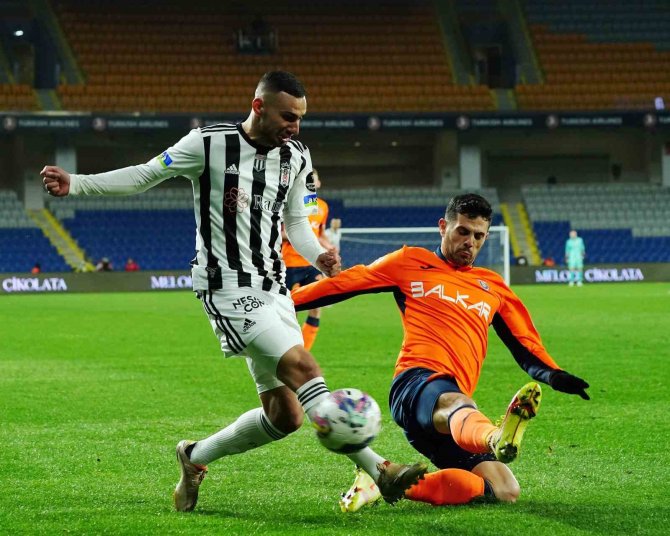 Spor Toto Süper Lig: Medipol Başakşehir: 0 - Beşiktaş: 2 (Maç Sonucu)