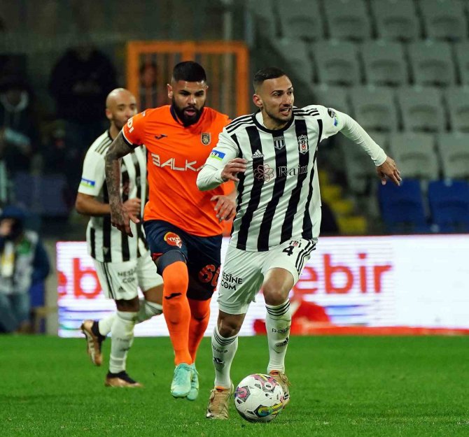 Spor Toto Süper Lig: Medipol Başakşehir: 0 - Beşiktaş: 2 (Maç Sonucu)
