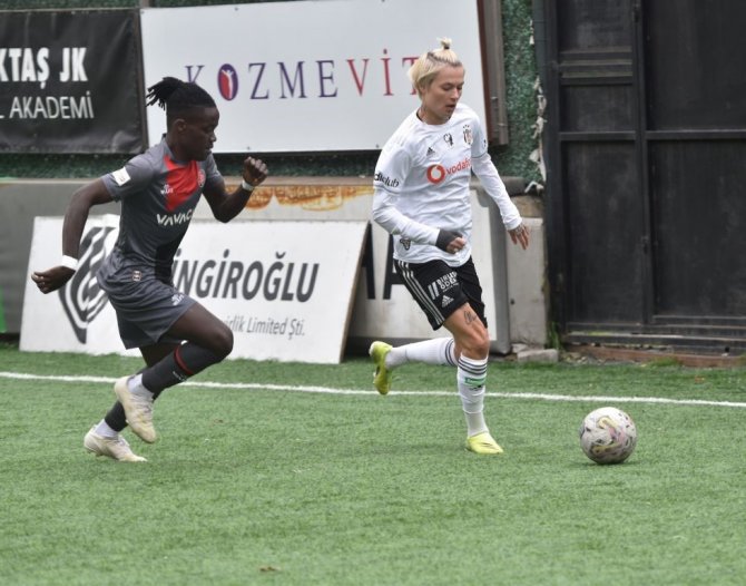 Turkcell Kadın Futbol Süper Ligi: Beşiktaş: 0 - Fatih Karagümrük: 1