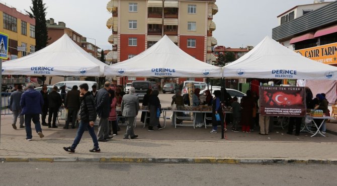 Depremzedeler İçin Hayır Panayırı Düzenlendi
