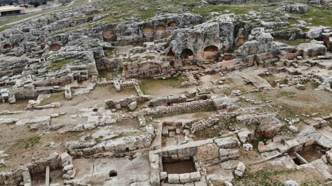 Perre Antik Kent Depremde Hasar Almadı