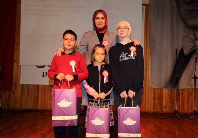Afyonkarahisar’da İ̇stiklal Marşı’nın Kabulünün 102. Yıl Dönümü Etkinliği