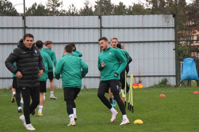 Taner Taşkın: "Sahada Savaşan Bir Takım Görecekler"