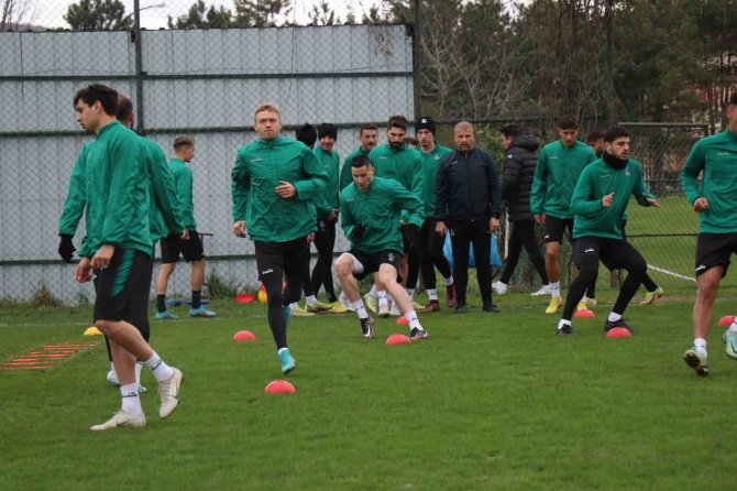 Taner Taşkın: "Sahada Savaşan Bir Takım Görecekler"