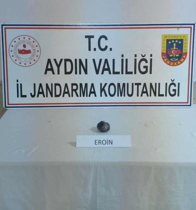 Otobüsteki Yolcuların Üzerinden Uyuşturucu Madde Ele Geçirildi